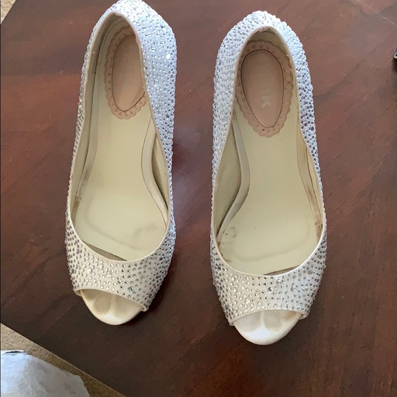 “I Do” Gem High Heels - Picture 2 of 4